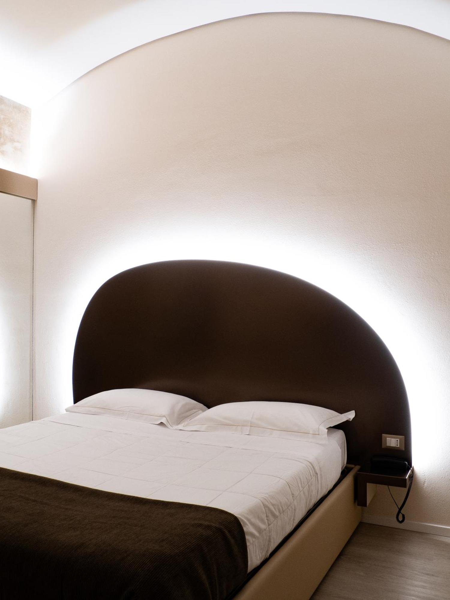 Dealuna Motel フィデンツァ エクステリア 写真